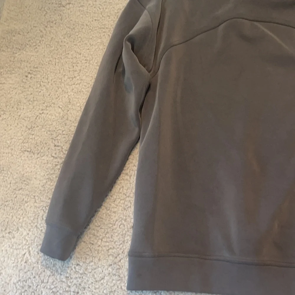 Lululemon All Yours Crew *Sandwash Graphite Grey size M